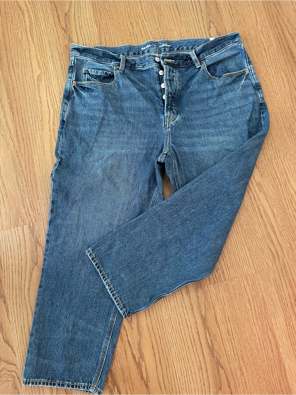 Old Navy Medium Wash High-Rise Slouchy Straight Jeans Size 16